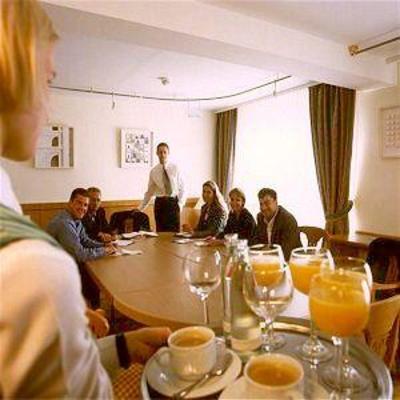 фото отеля TOP CityLine Hotel Domicil