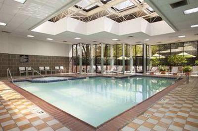 фото отеля Embassy Suites Atlanta - Perimeter Center
