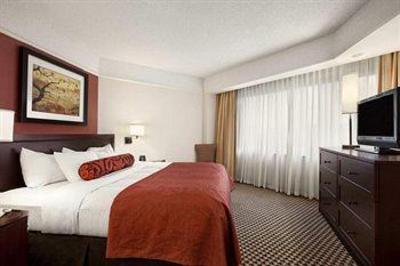 фото отеля Embassy Suites Atlanta - Perimeter Center