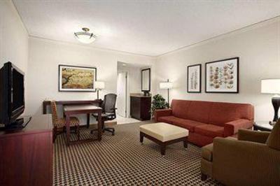 фото отеля Embassy Suites Atlanta - Perimeter Center