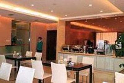 фото отеля Jinjiang Inn Xinyue Square Yingchuan