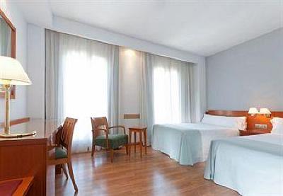 фото отеля Tryp Alcala 611