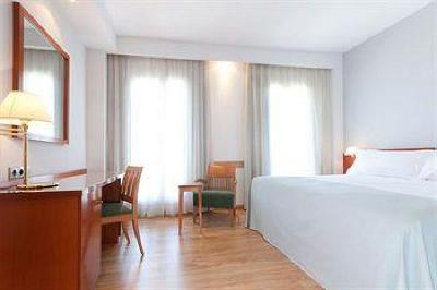 фото отеля Tryp Alcala 611