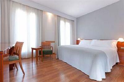 фото отеля Tryp Alcala 611