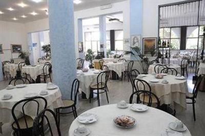 фото отеля Hotel Joli