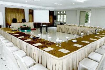 фото отеля Lembang Asri Mountain Resort Hotel