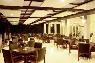 фото отеля Lembang Asri Mountain Resort Hotel