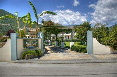 фото отеля Sunny Garden Apartments