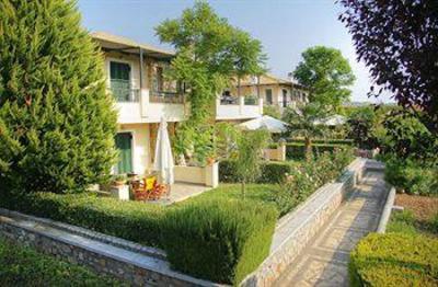 фото отеля Sunny Garden Apartments