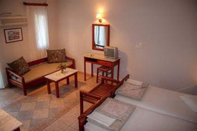 фото отеля Sunny Garden Apartments