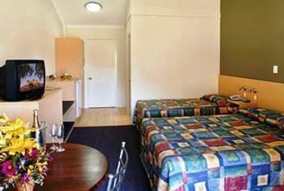фото отеля Heavitree Gap Outback Resort