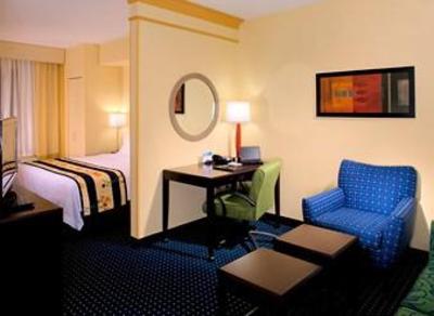 фото отеля SpringHill Suites Naples