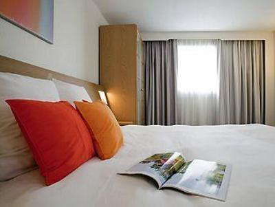 фото отеля Novotel Nantes Centre Bord de Loire