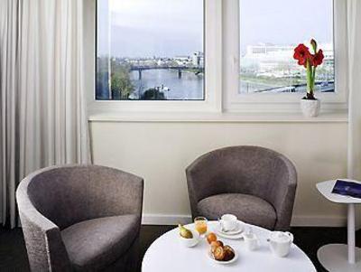 фото отеля Novotel Nantes Centre Bord de Loire