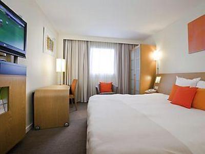 фото отеля Novotel Nantes Centre Bord de Loire