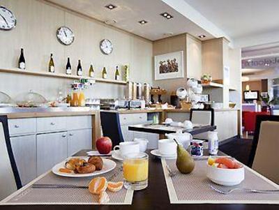 фото отеля Novotel Nantes Centre Bord de Loire