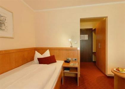 фото отеля Hotel Weisser Hase