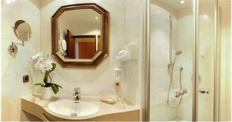 фото отеля Hotel Weisser Hase