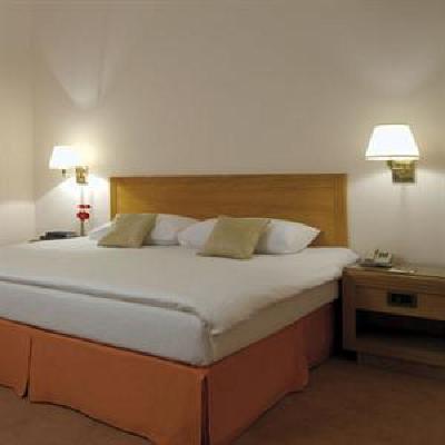 фото отеля Movenpick Nabatean Castle Hotel Petra