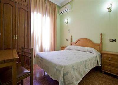 фото отеля Hostal Castilla I