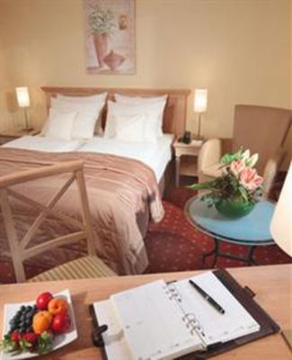фото отеля BEST WESTERN Premier Alsterkrug Hotel