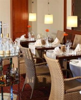 фото отеля BEST WESTERN Premier Alsterkrug Hotel