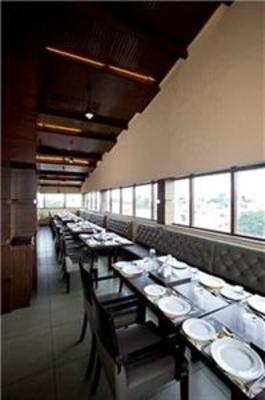 фото отеля Coraltree Hotel Bangalore