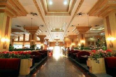 фото отеля 13 Coins Airport Hotel Ngam Wong Wan Nonthaburi