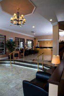 фото отеля Quality Inn Downtown Victoria