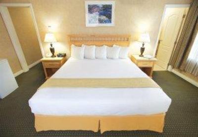 фото отеля Quality Inn Downtown Victoria