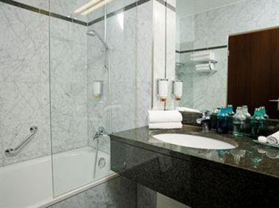 фото отеля Carathotel Basel