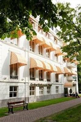 фото отеля Carlton Ambassador Hotel