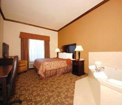 фото отеля BEST WESTERN Red River Inn & Suites