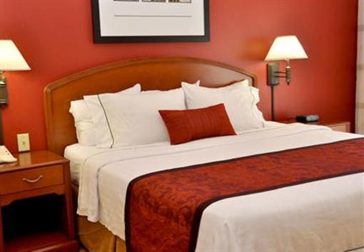 фото отеля Courtyard Hotel Bryan College Station