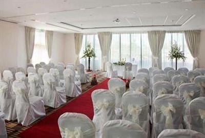 фото отеля City North Hotel Gormanston