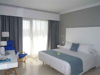 фото отеля Hotel Rey Carlos III Menorca