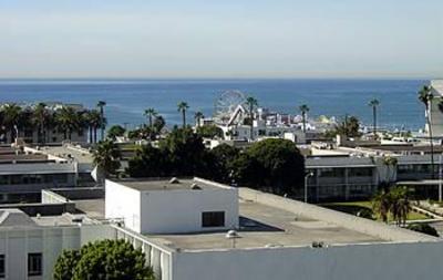 фото отеля DoubleTree Suites by Hilton Santa Monica