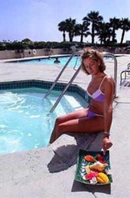 фото отеля DoubleTree Suites by Hilton Santa Monica