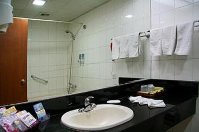фото отеля Bifeng Hotel Chengde