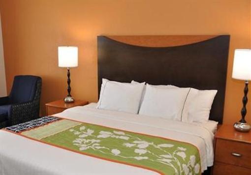 фото отеля Fairfield Inn & Suites Opryland Nashville