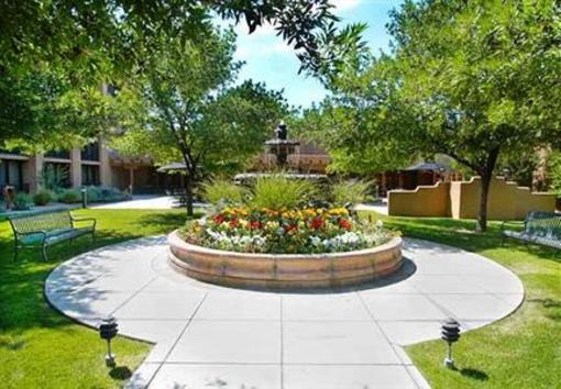 фото отеля Courtyard Albuquerque