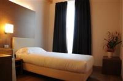 фото отеля Hotel Opera Villafranca di Verona