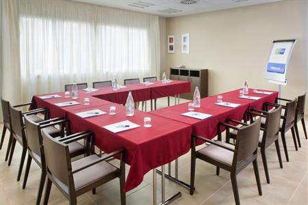 фото отеля Holiday Inn Express Algeciras
