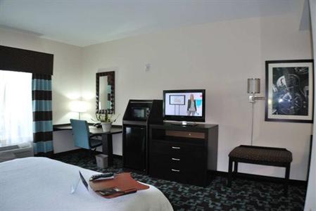 фото отеля Hampton Inn & Suites Nashville @ Opryland