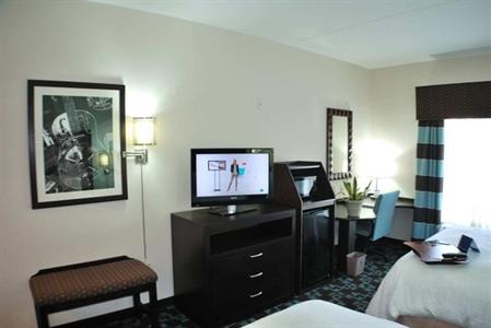 фото отеля Hampton Inn & Suites Nashville @ Opryland