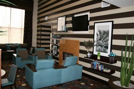 фото отеля Hampton Inn & Suites Nashville @ Opryland