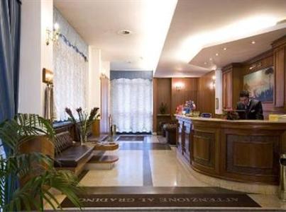 фото отеля San Giorgio Naples Hotel