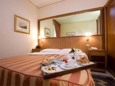 фото отеля San Giorgio Naples Hotel