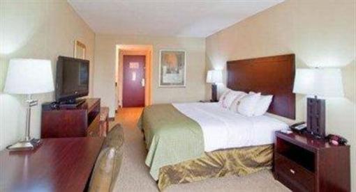 фото отеля Holiday Inn Atlanta Gwinnett Place Area