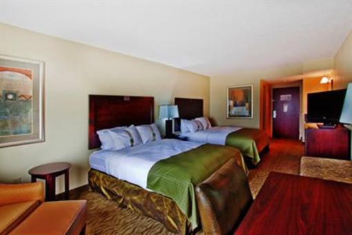 фото отеля Holiday Inn Atlanta Gwinnett Place Area